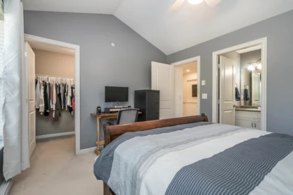 Entry Foyer Photo of 20854 72 Avenue, Langley, BC