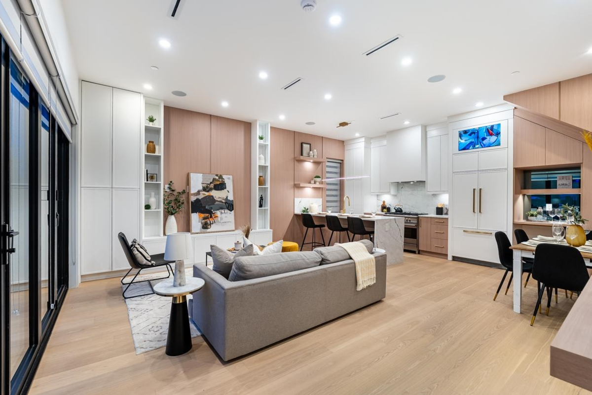 Primary Bathroom Photo of 1 5355 Inverness Street, Vancouver, BC