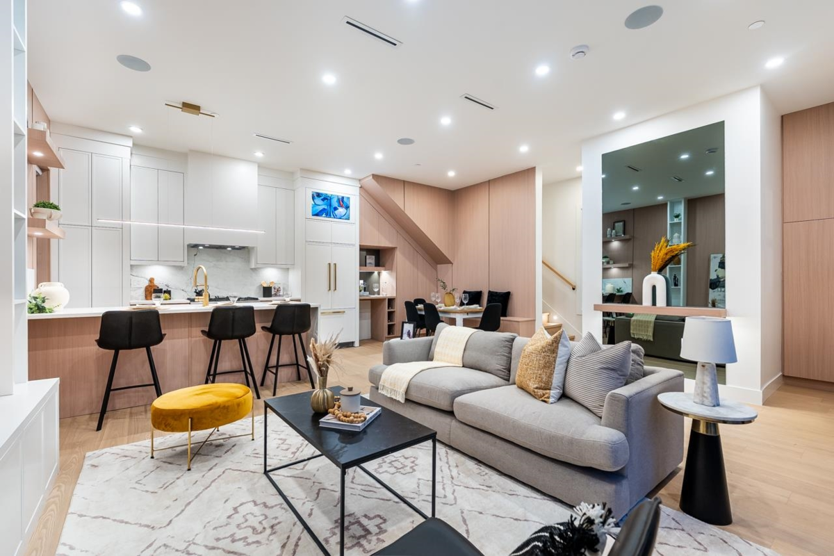 Walk-In Closet Photo of 1 5355 Inverness Street, Vancouver, BC