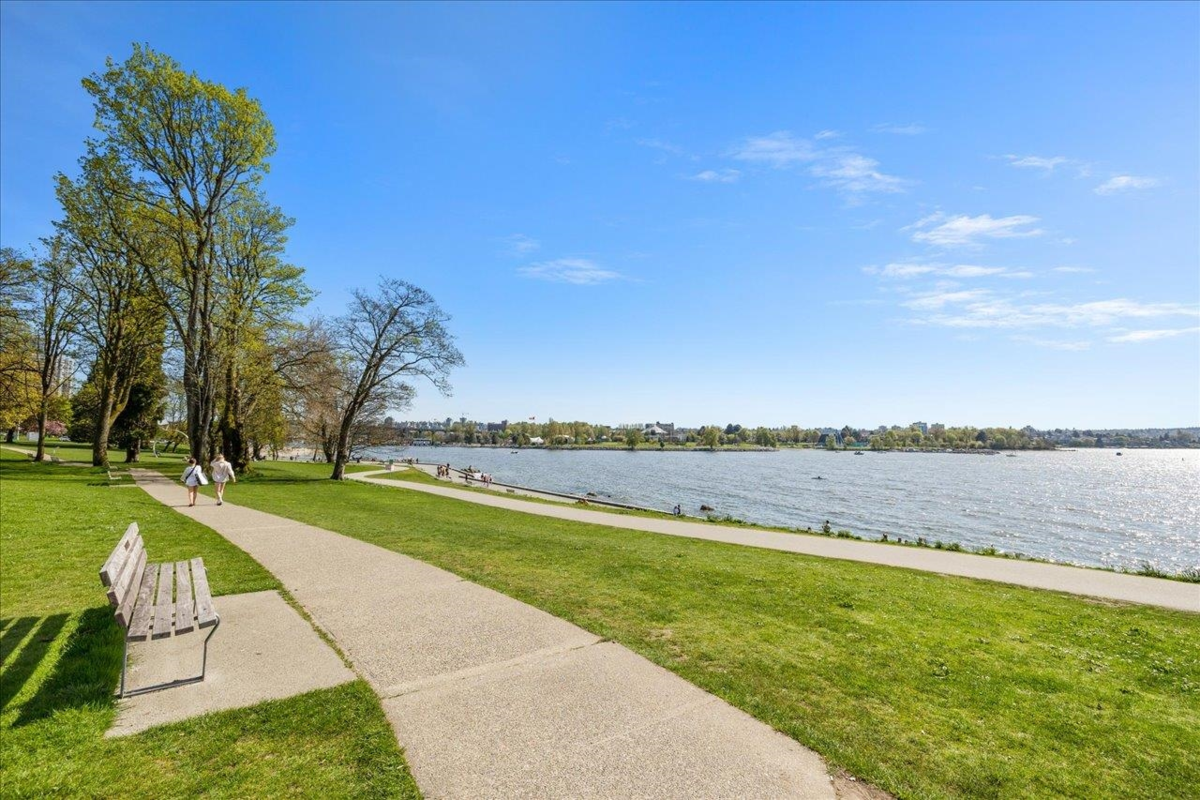 Backyard Photo of 1608 1251 Cardero Street, Vancouver, BC