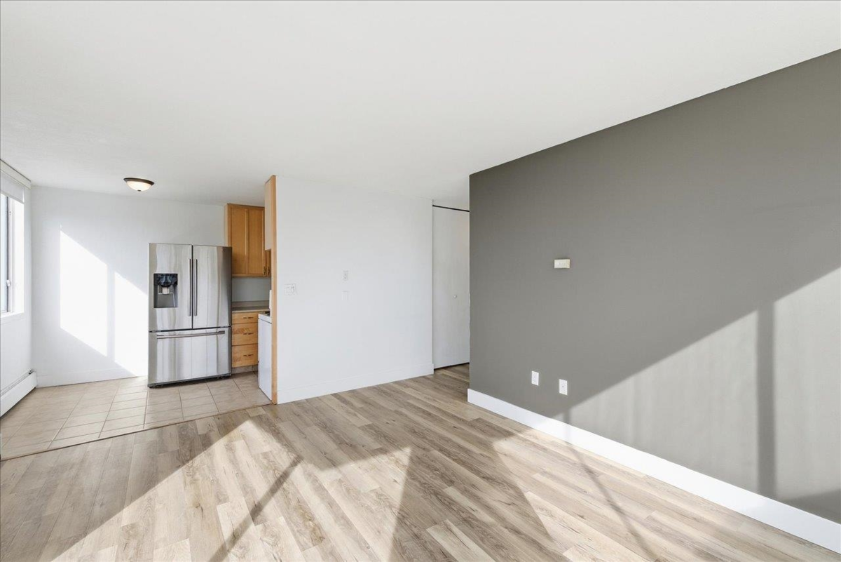 Breakfast Nook Photo of 1608 1251 Cardero Street, Vancouver, BC