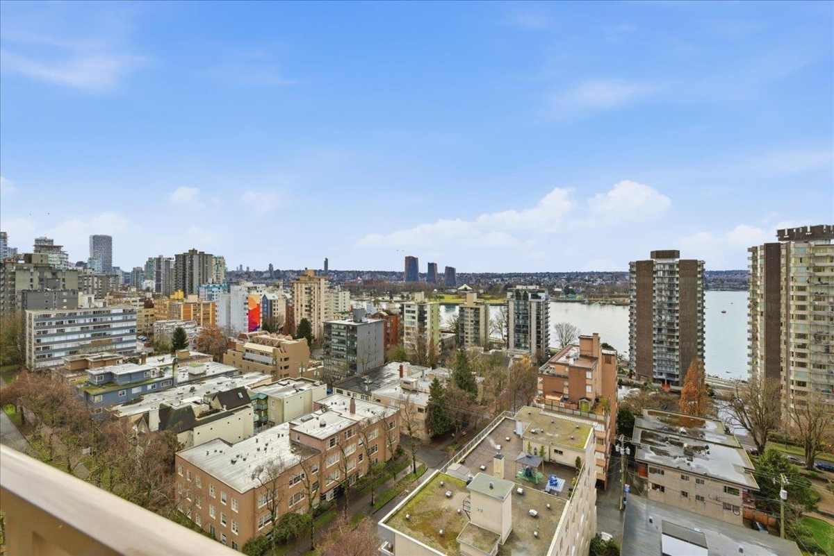 Entry Foyer Photo of 1608 1251 Cardero Street, Vancouver, BC