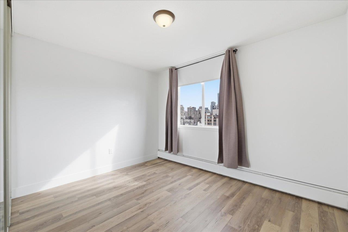 Powder Room Photo of 1608 1251 Cardero Street, Vancouver, BC