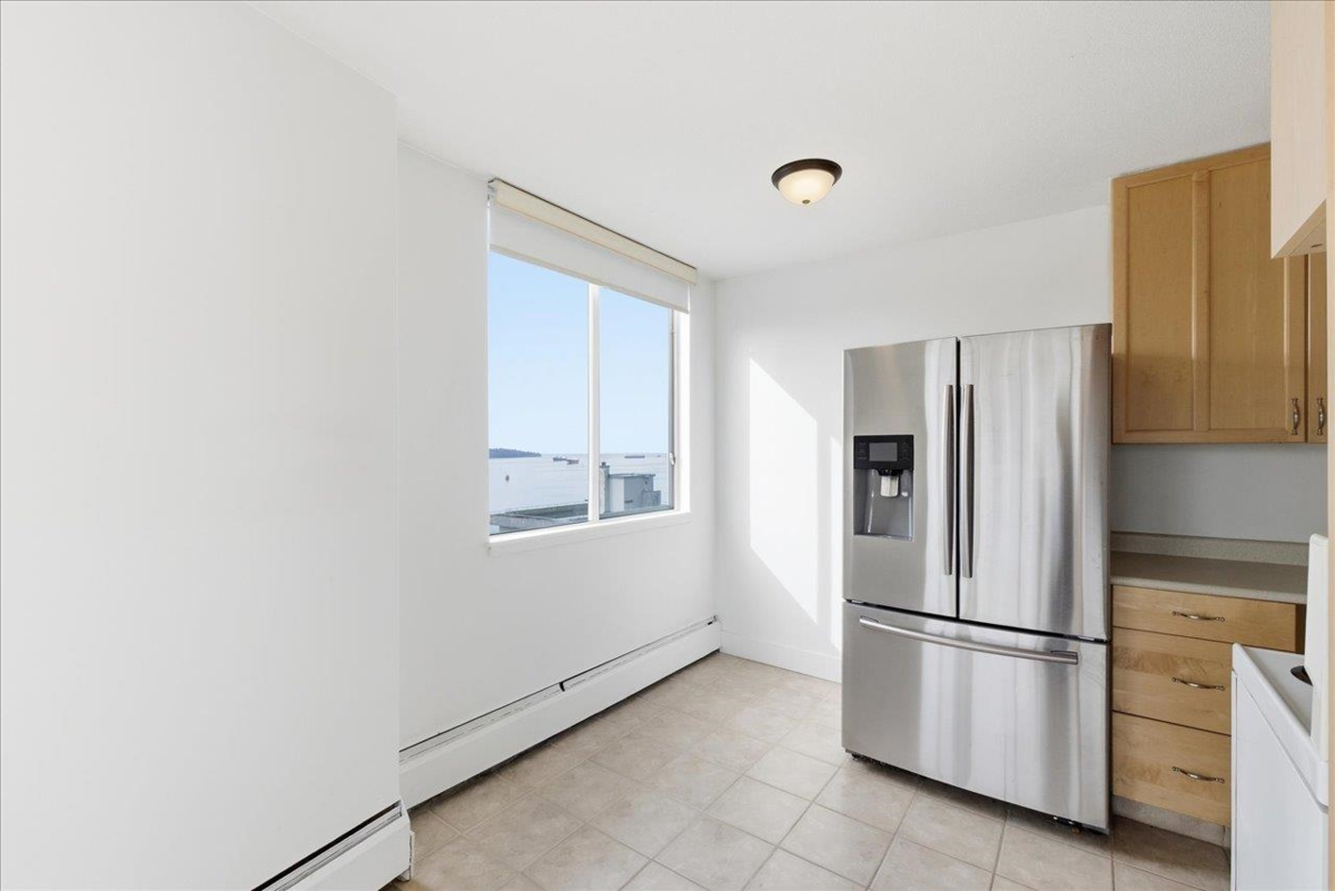 Primary Bathroom Photo of 1608 1251 Cardero Street, Vancouver, BC