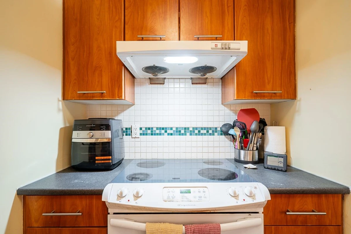 Kitchen Island Photo of 106 10644 151a Street, Surrey, BC