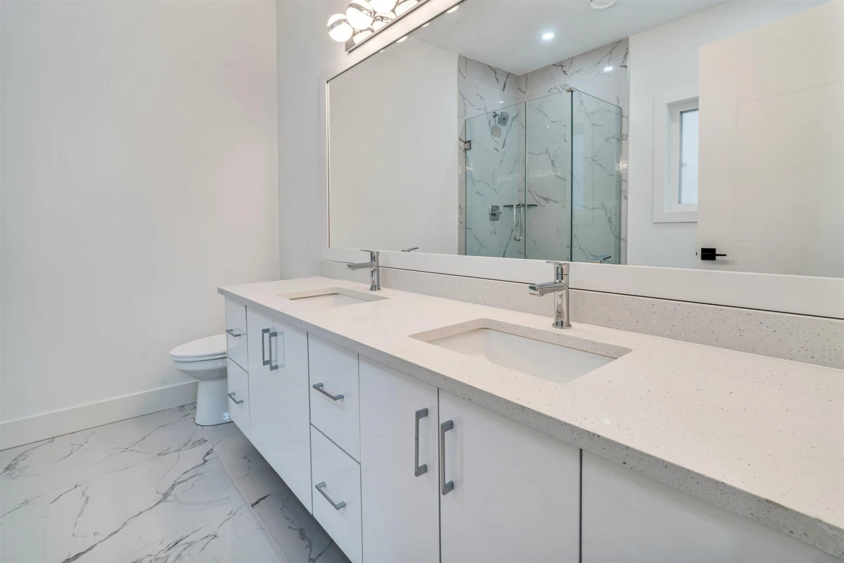 Backyard Photo of 4 5988 Lindeman Street, Chilliwack, BC