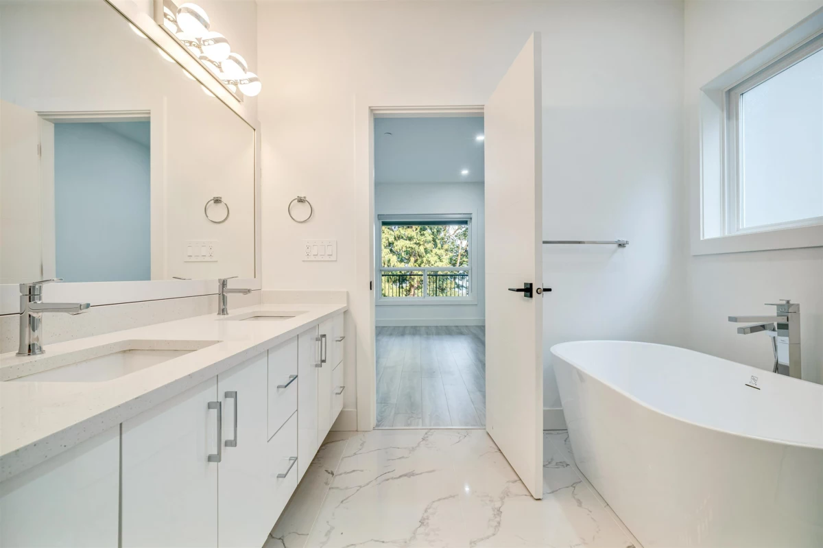 Front Yard Photo of 4 5988 Lindeman Street, Chilliwack, BC