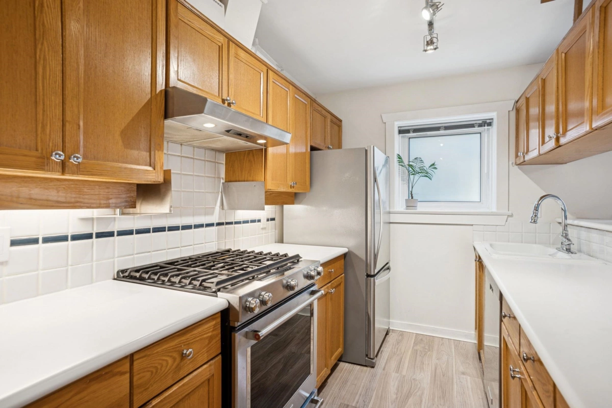 Bedroom 2 Photo of 327 W 15th Avenue, Vancouver, BC