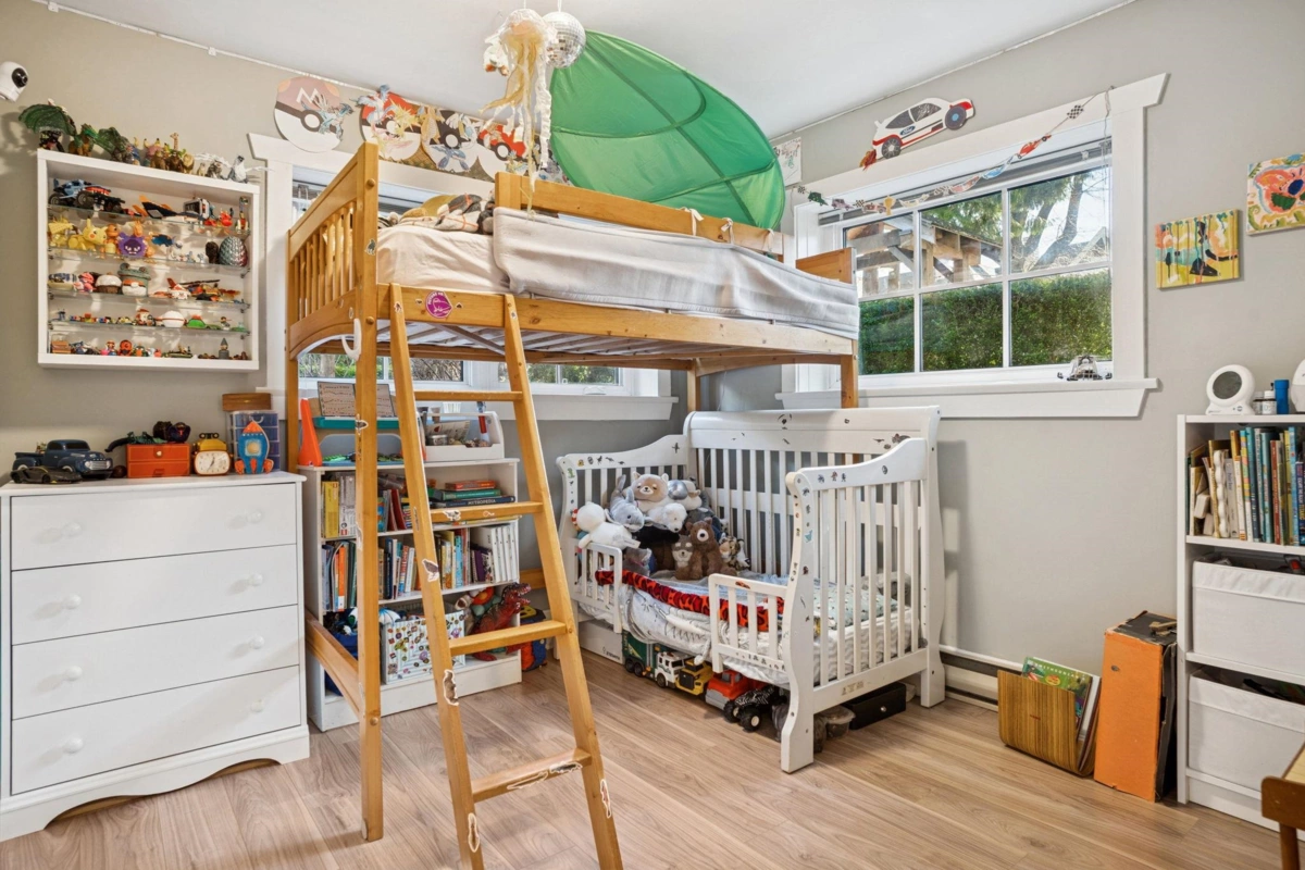 Loft / Bonus Room Photo of 327 W 15th Avenue, Vancouver, BC