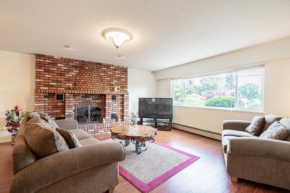 Loft / Bonus Room Photo of 1817 Edinburgh Street, New Westminster, BC