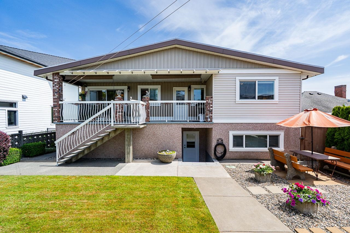 Neighborhood Park Photo Near 1817 Edinburgh Street, New Westminster, BC