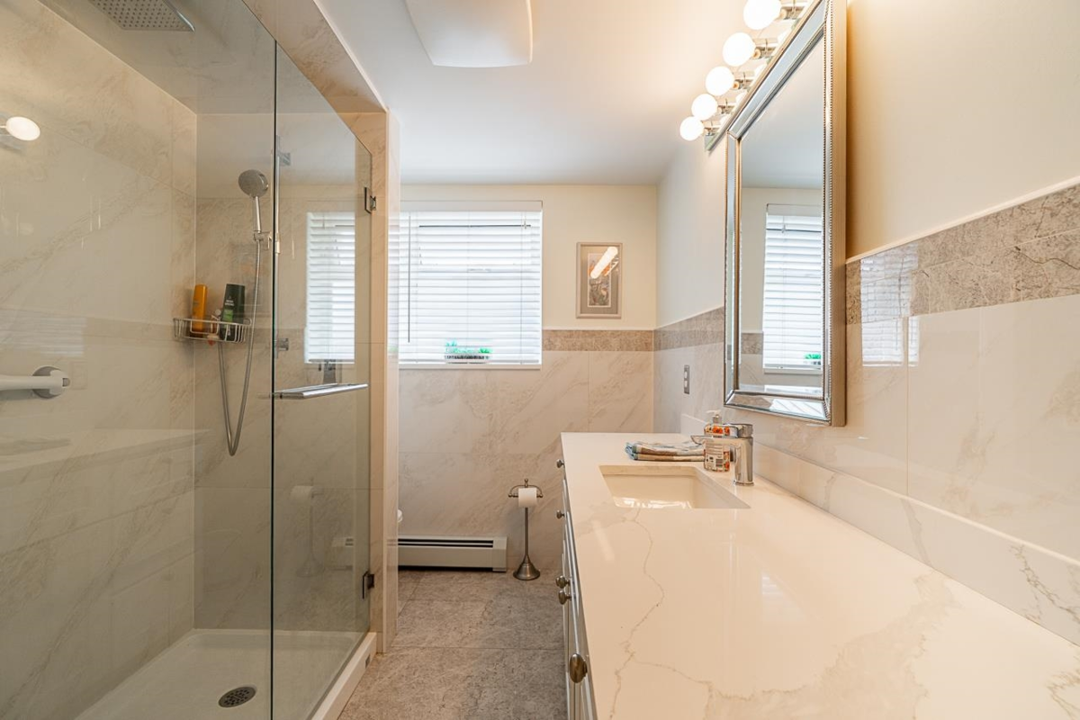 Outdoor Patio Photo of 1817 Edinburgh Street, New Westminster, BC