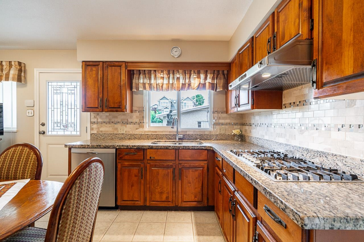 Pantry Photo of 1817 Edinburgh Street, New Westminster, BC