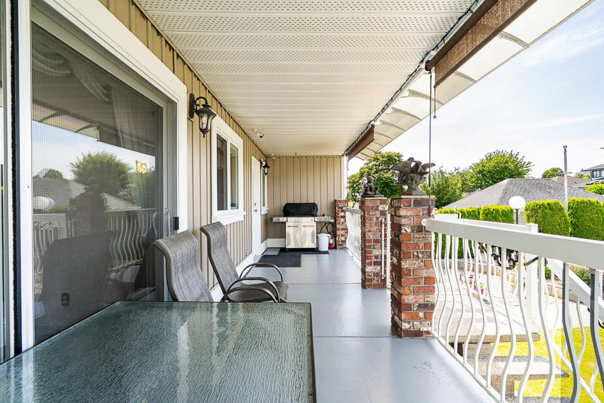 Swimming Pool Photo of 1817 Edinburgh Street, New Westminster, BC