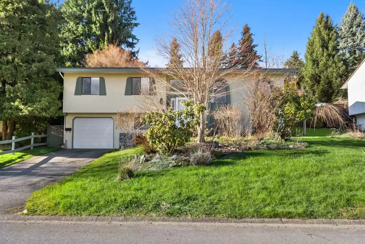Family Room Photo of 8317 Blueberry Drive, Mission, BC