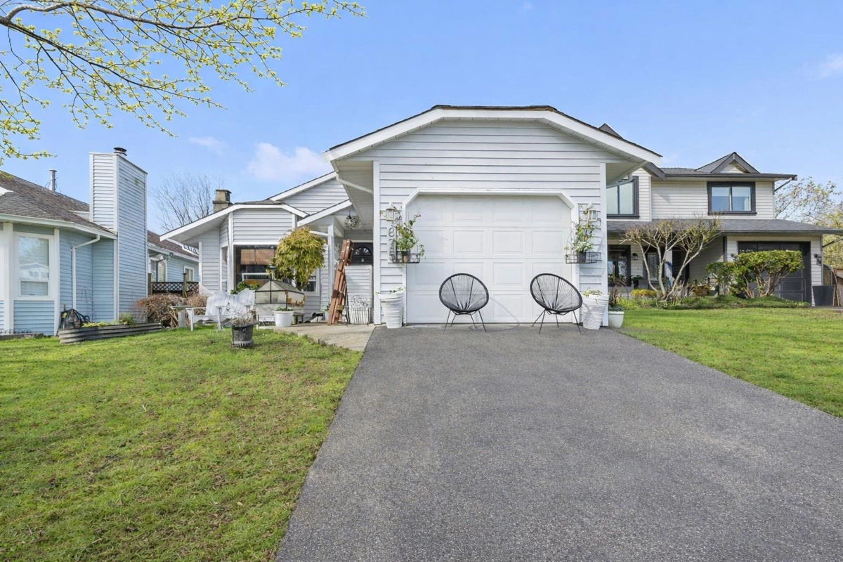 Playground / Recreational Area Near 875 Porteau Place, North Vancouver, BC