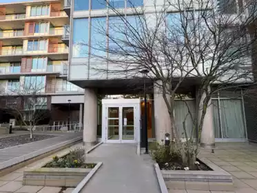2005 8131 Nunavut Lane, Vancouver, BC, Marpole — 1 bed apartment/condo for sale