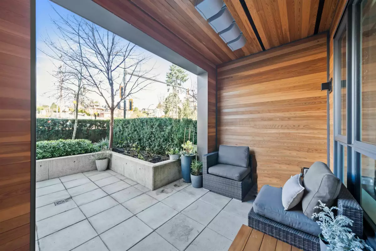 Dining Area Photo of 116 747 E 3rd Street, North Vancouver, BC