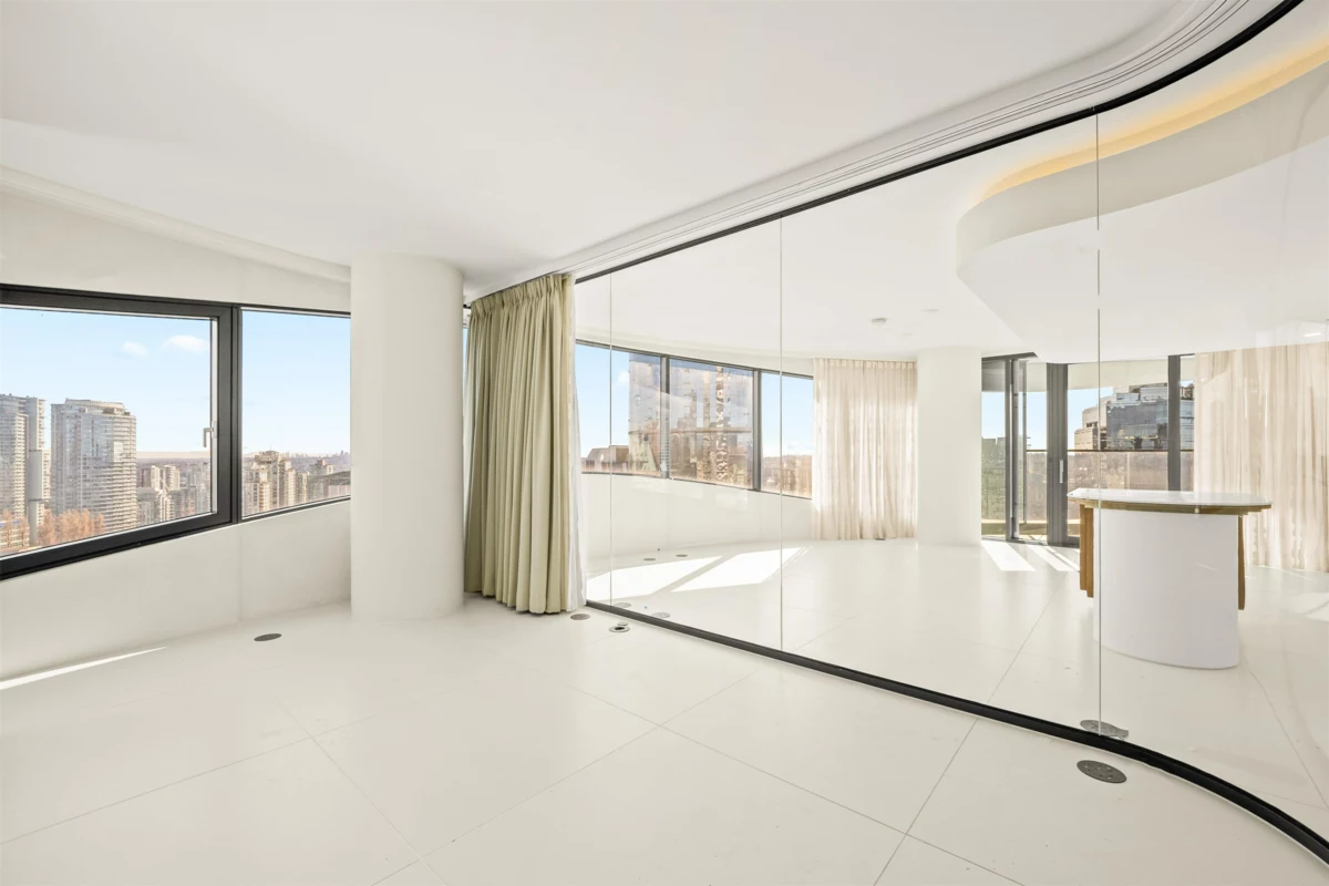 Kitchen Island Photo of 2602 1033 Nelson Street, Vancouver, BC