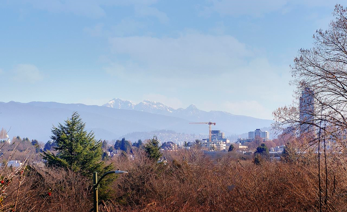 Dining Area Photo of 3657 W 14th Avenue, Vancouver, BC