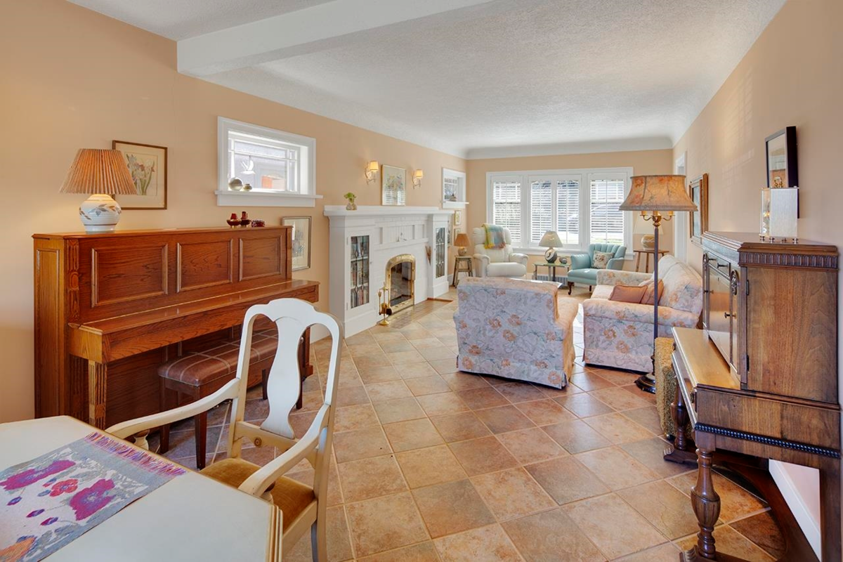 Laundry Room Photo of 3657 W 14th Avenue, Vancouver, BC