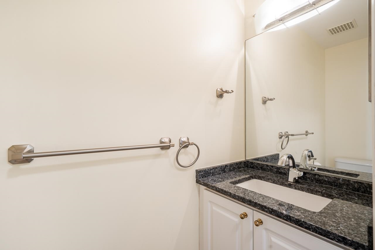 Backyard Photo of 103 624 Agnes Street, New Westminster, BC