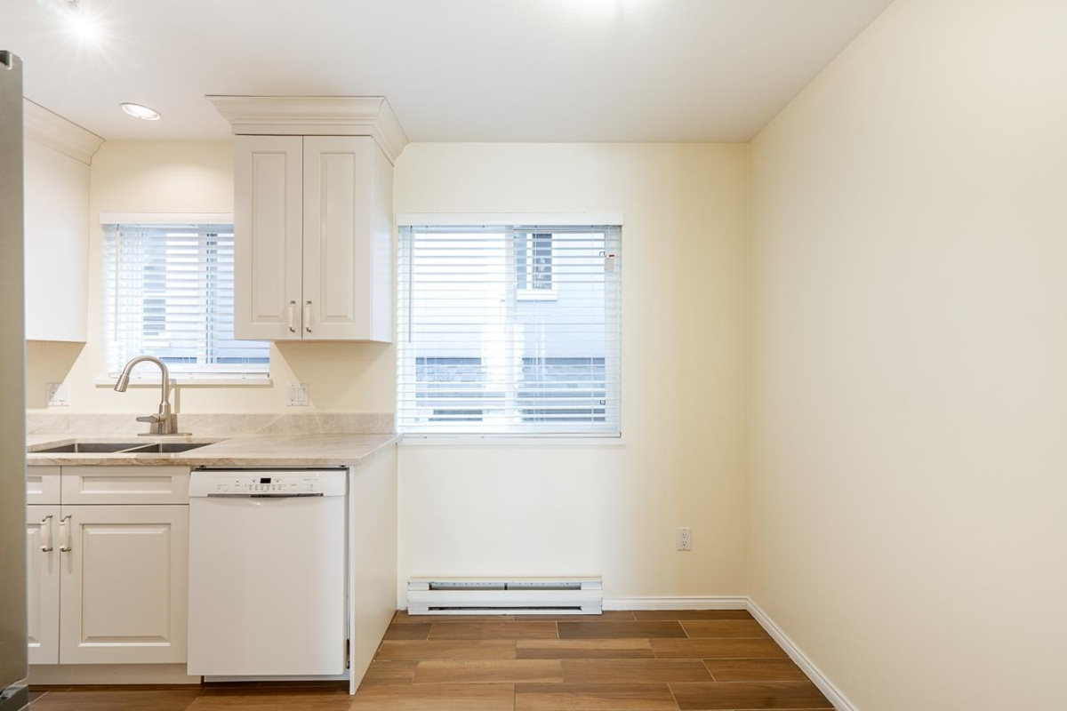 Laundry Room Photo of 103 624 Agnes Street, New Westminster, BC