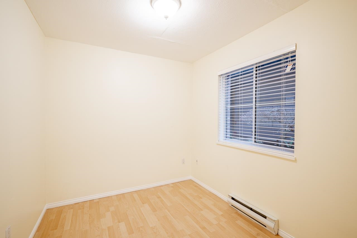 Primary Bathroom Photo of 103 624 Agnes Street, New Westminster, BC