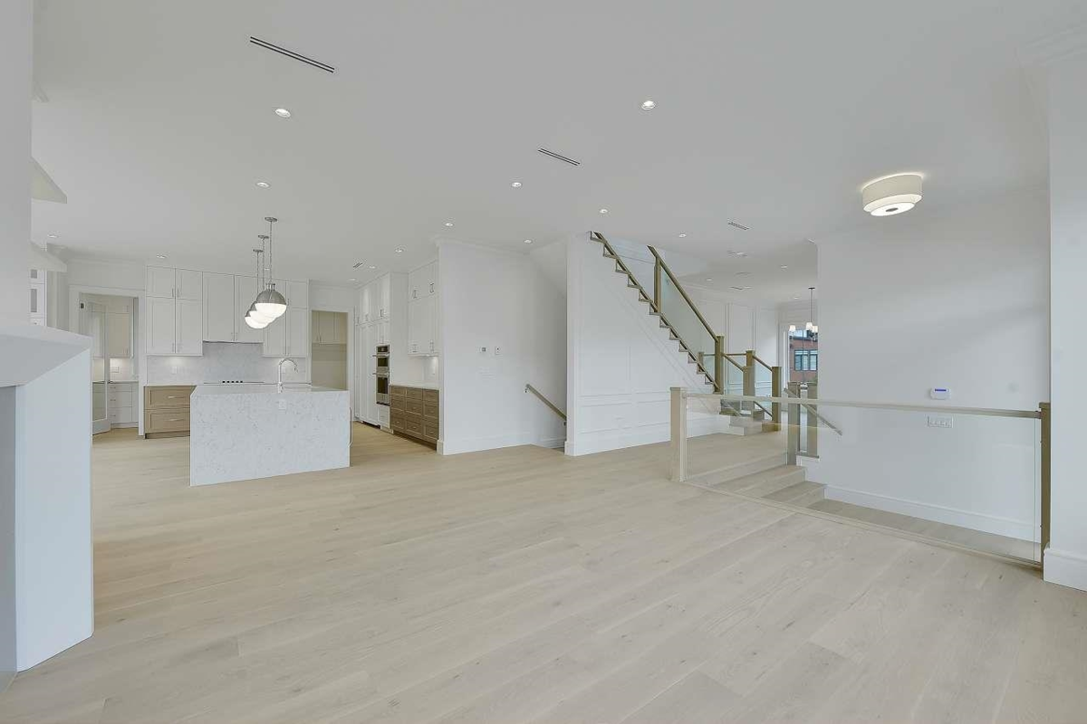 Dining Area Photo of 19716 32a Avenue, Langley, BC