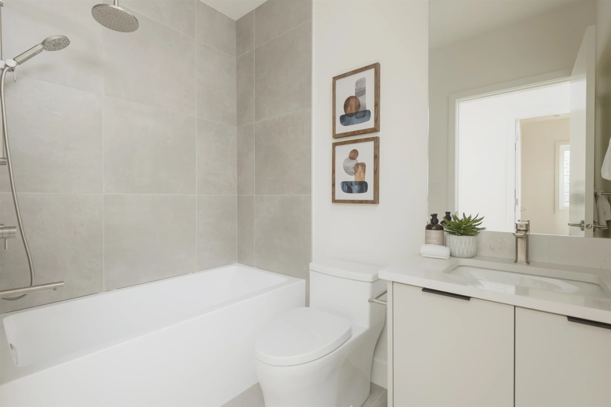 Laundry Room Photo of 2 735 E 10th Avenue, Vancouver, BC