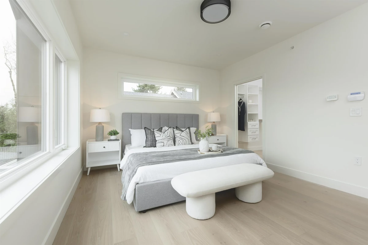 Powder Room Photo of 2 735 E 10th Avenue, Vancouver, BC