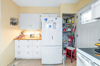 Office / Den Photo of 8625 Margate Place, Surrey, BC