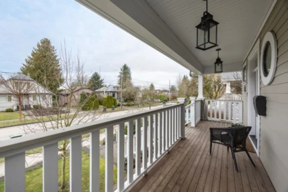Hot Tub / Spa Photo of 220 Sixth Avenue, New Westminster, BC
