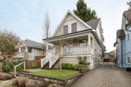 220 Sixth Avenue, New Westminster, BC