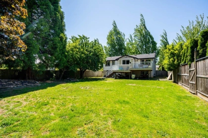 Garden / Landscaping Photo of 17223 61b Avenue, Surrey, BC