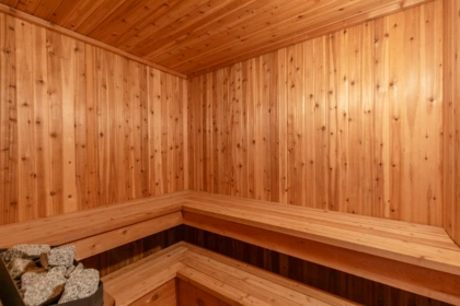 Hot Tub / Spa Photo of 1128 Crestline Road, West Vancouver, BC