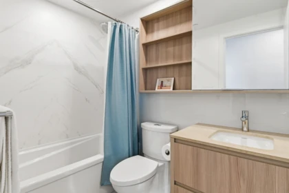 Guest Bathroom Photo of 1404 1441 Johnston Road, White Rock, BC
