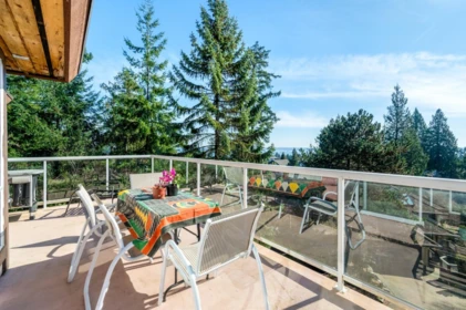Staircase Photo of 4815 Headland Close, West Vancouver, BC