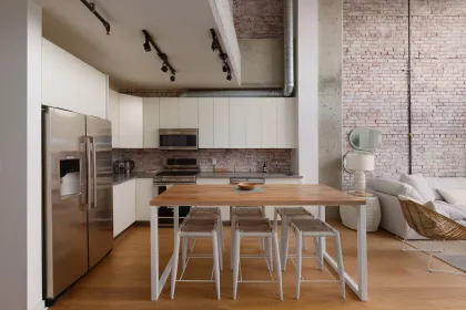 Kitchen Photo of 308 27 Alexander Street, Vancouver, BC