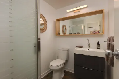 Mudroom Photo of 308 27 Alexander Street, Vancouver, BC