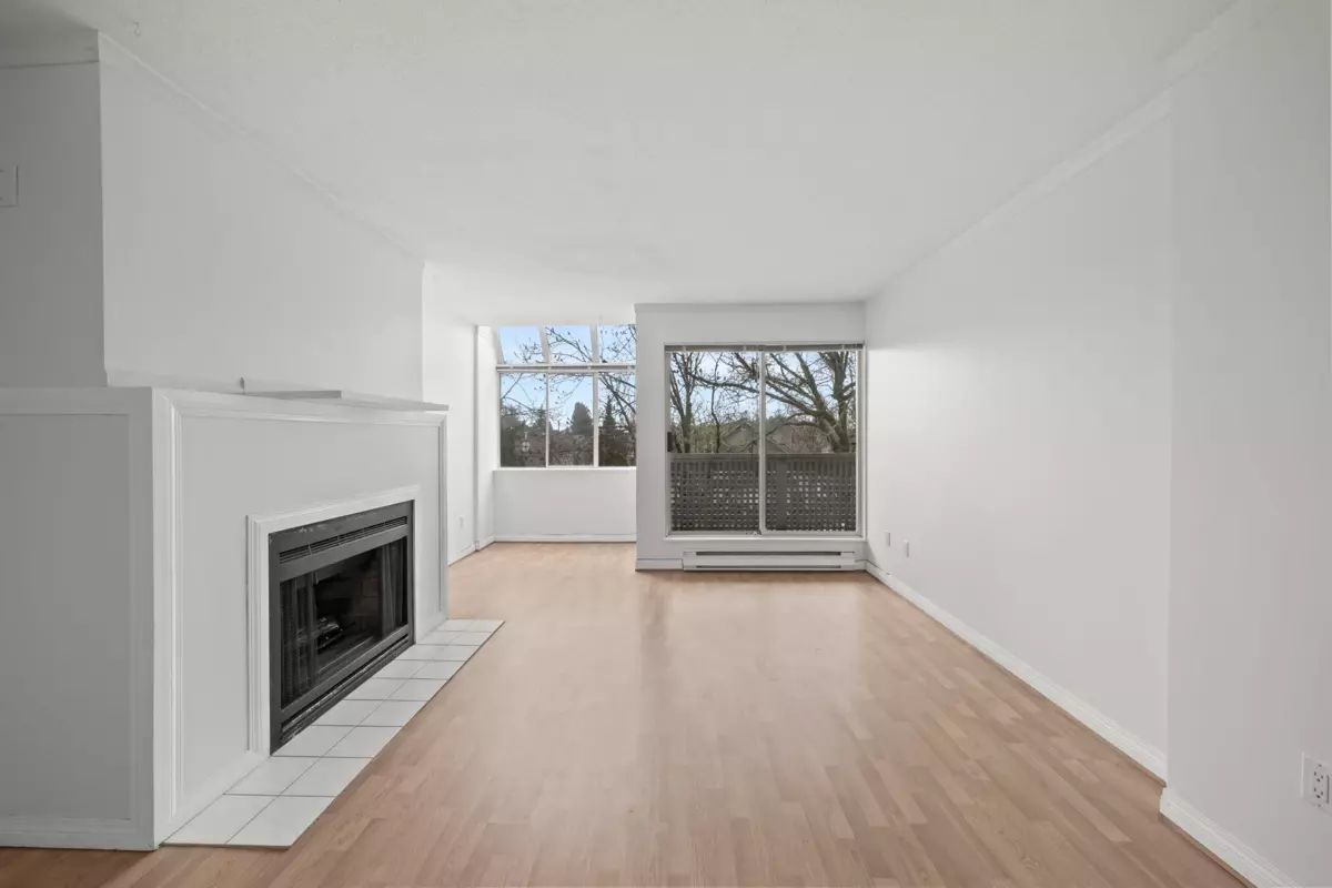 Family Room Photo of 211 7471 Blundell Road, Richmond, BC