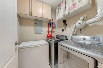 Mudroom Photo of 1502 1250 Quayside Drive, New Westminster, BC