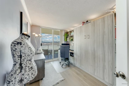 Office / Den Photo of 1502 1250 Quayside Drive, New Westminster, BC