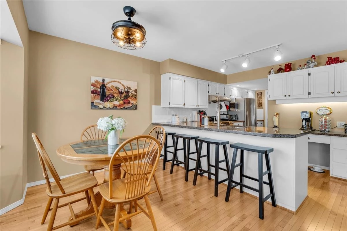 Dining Area Photo of 25 10045 154 Street, Surrey, BC