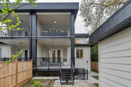 Aerial View of 15572 Oxenham Avenue, White Rock, BC