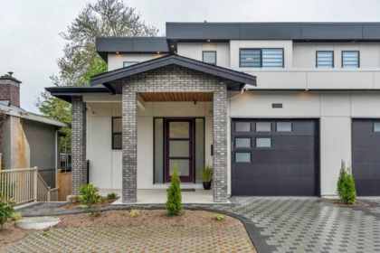 15572 Oxenham Avenue, White Rock, BC, White Rock — Half Duplex for sale