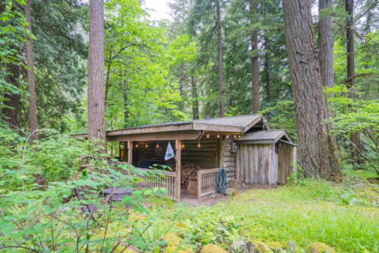 Guest Bathroom Photo of 7 19743 Foster Road, Hope, BC