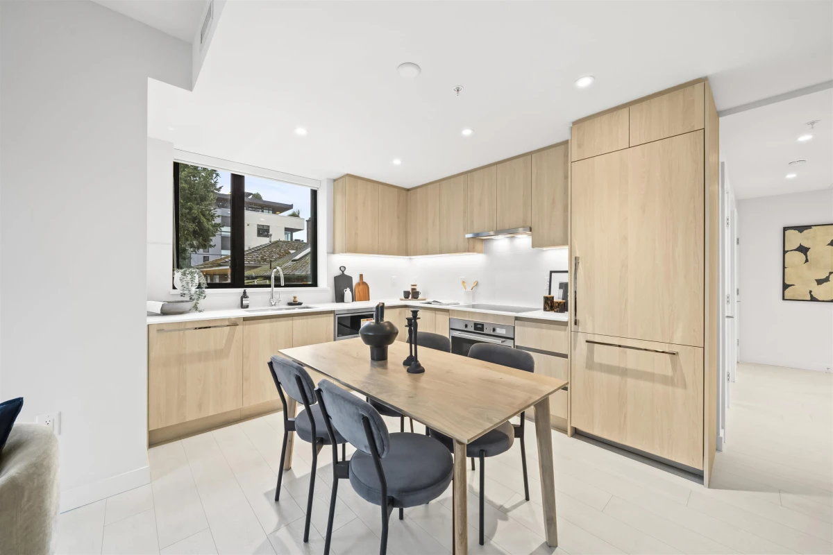 Family Room Photo of 204 4928 Quebec Street, Vancouver, BC