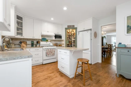 Breakfast Nook Photo of 26497 126 Avenue, Maple Ridge, BC