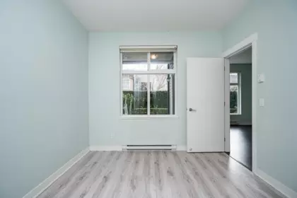 Office / Den Photo of 227 18818 68 Avenue, Surrey, BC